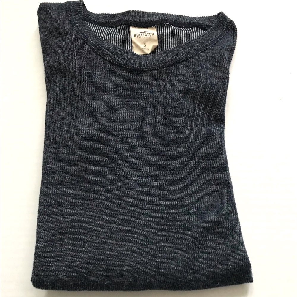 EUC! Hollister Top - Picture 2 of 3